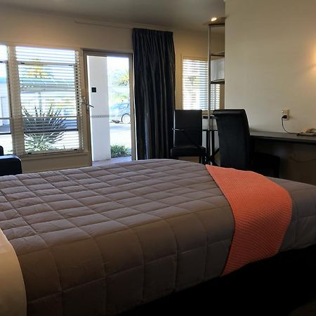 Pacific Harbour Motor Inn Gisborne Exteriör bild
