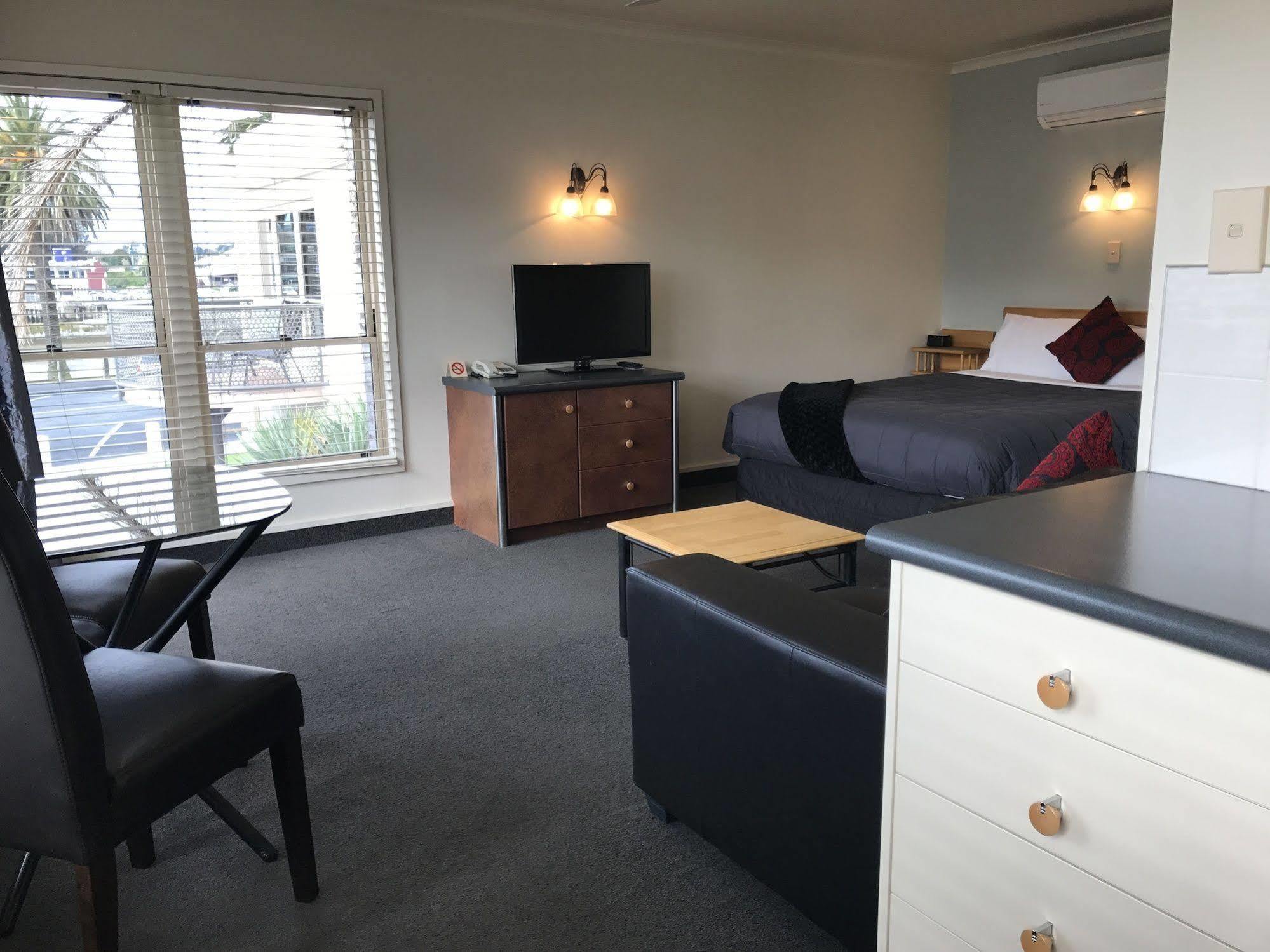 Pacific Harbour Motor Inn Gisborne Exteriör bild
