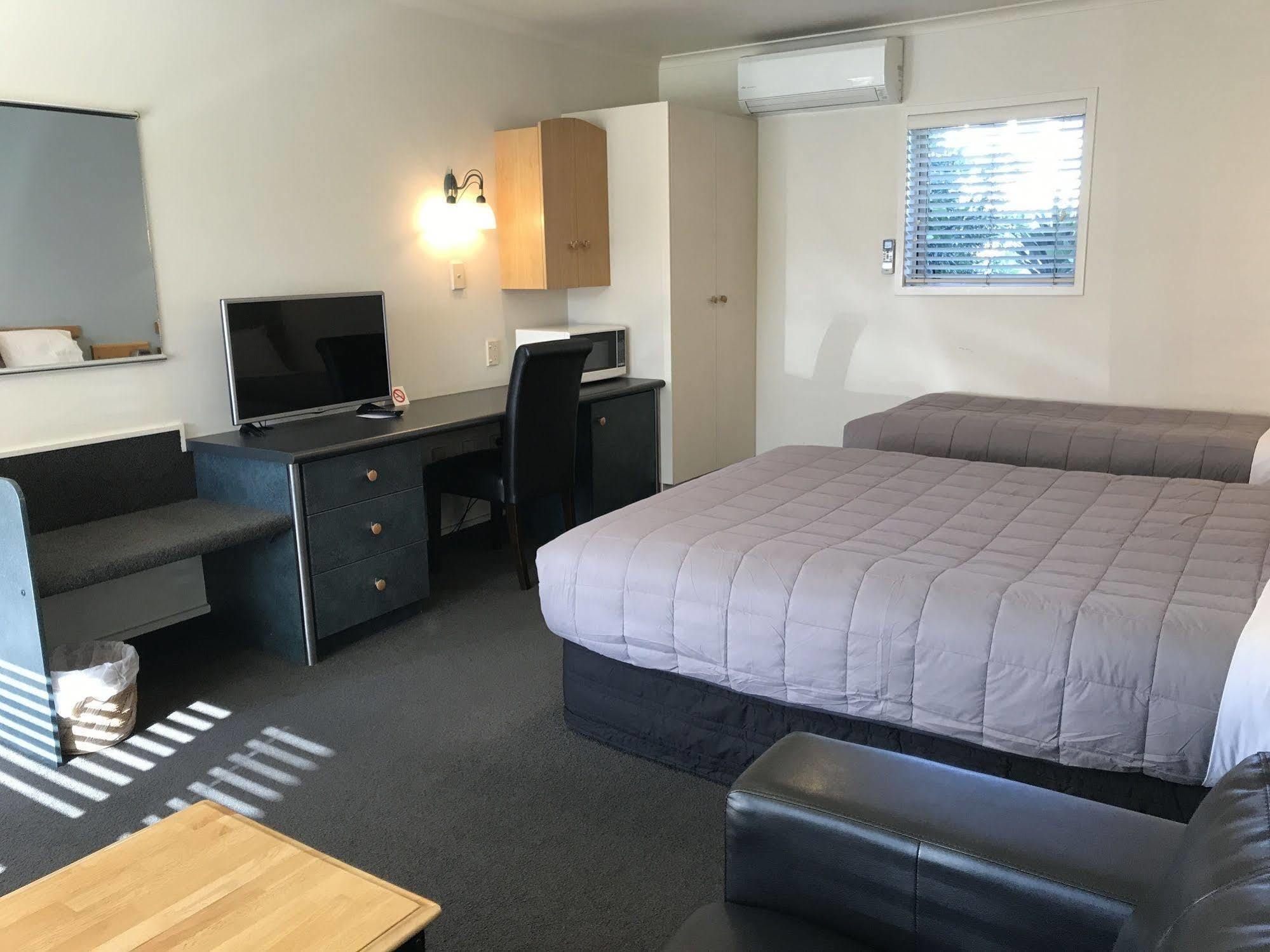 Pacific Harbour Motor Inn Gisborne Exteriör bild